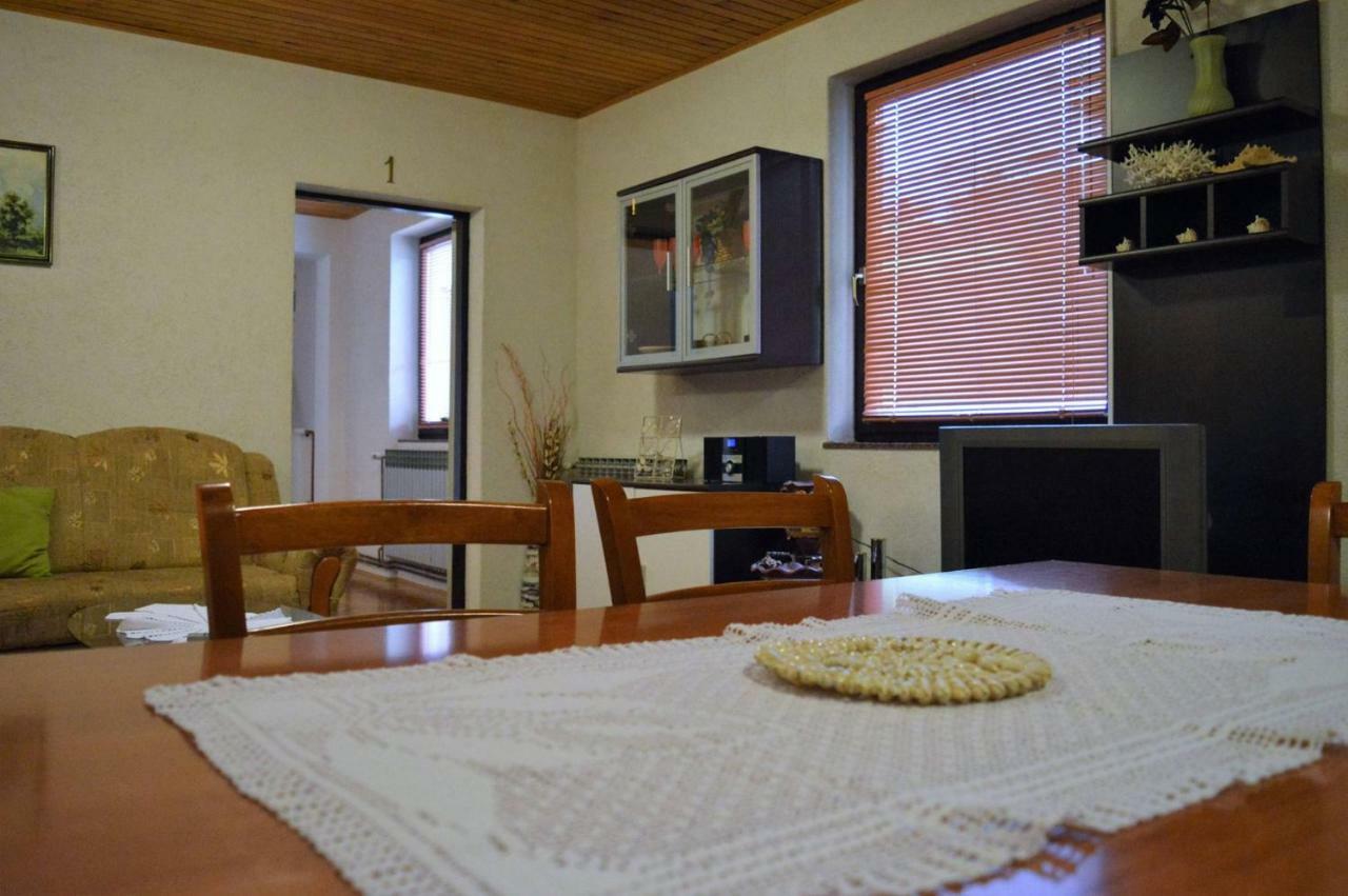 Apartment Racing Beli Manastir Exteriör bild